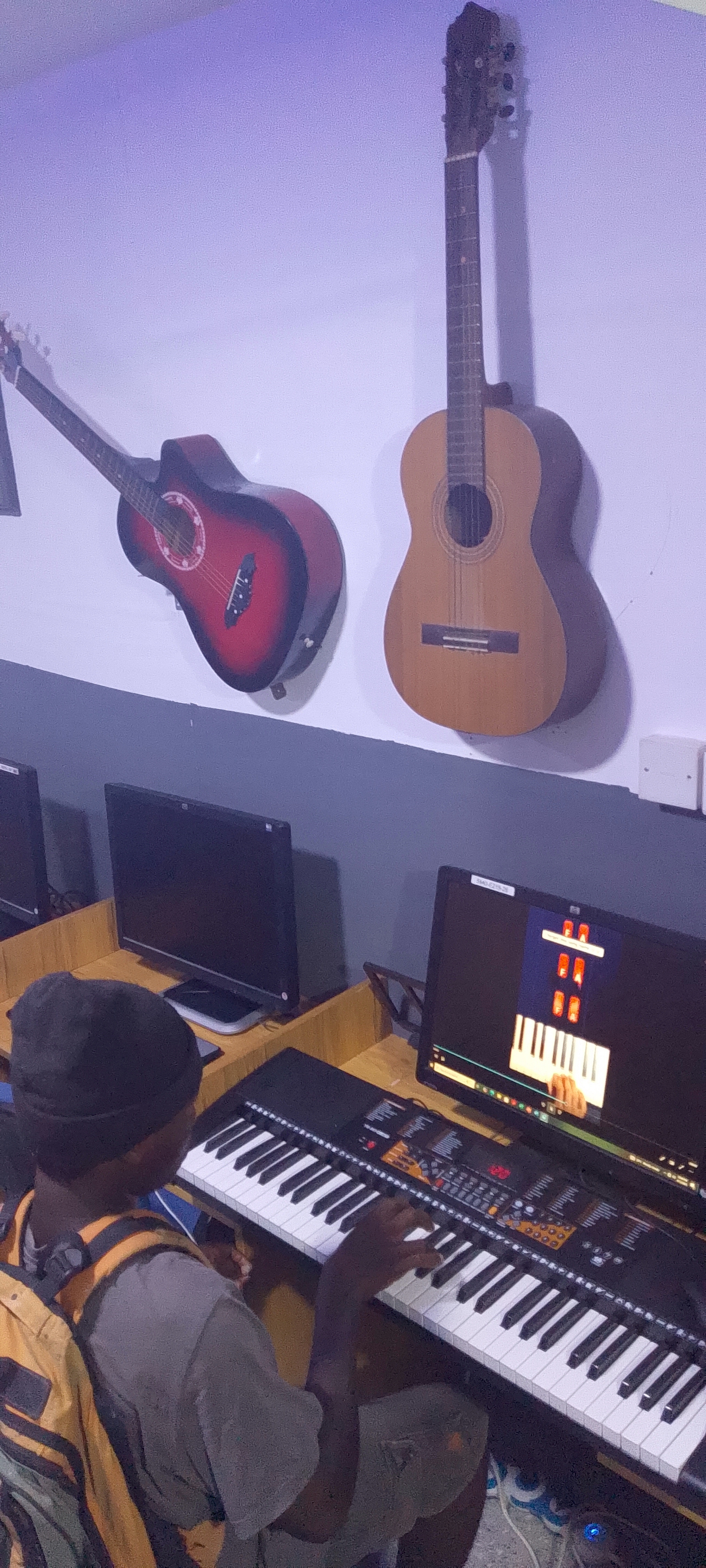 Gallery image instrument
